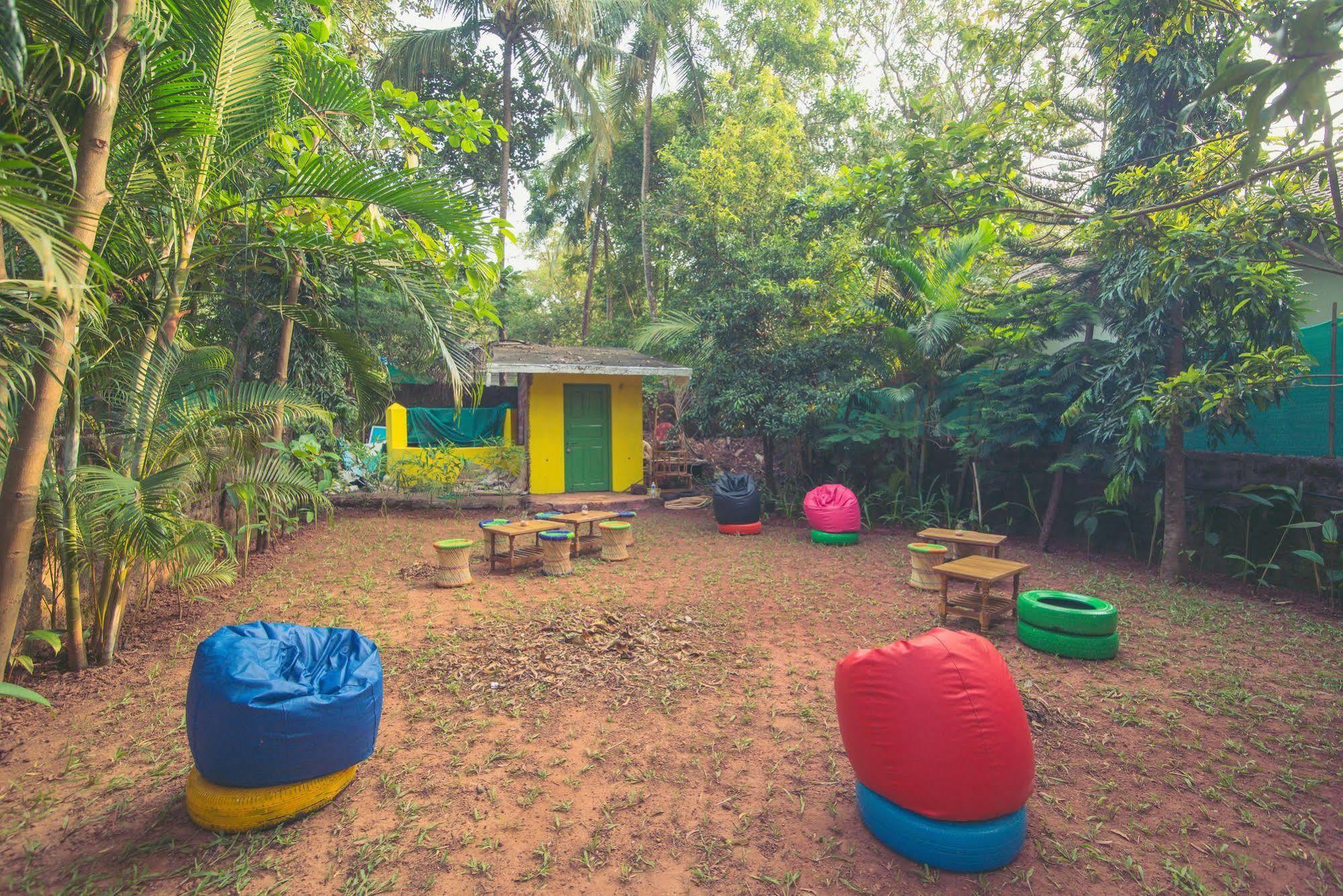 Anjuna By Roadhouse Hostels Goa Экстерьер фото